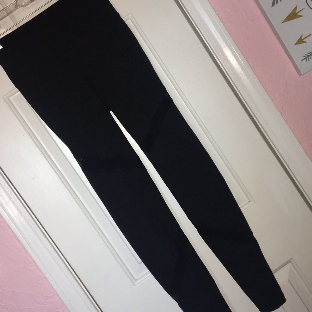Old Navy active mesh panel leggings || small